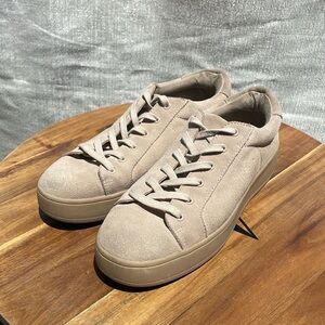 Steve Madden Women’s Bertie Platform Suede Fashion Sneakers Tan Size 9.5